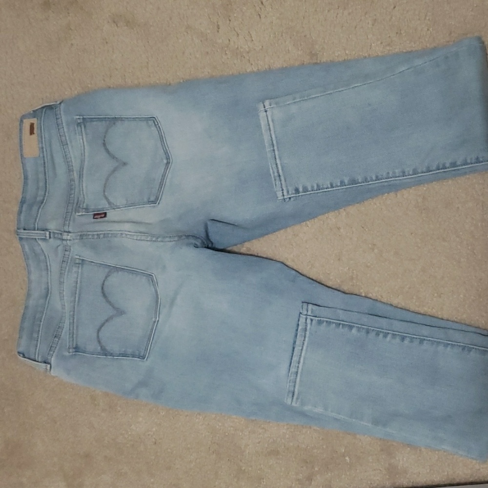 Levi's - Picture 7 of 7